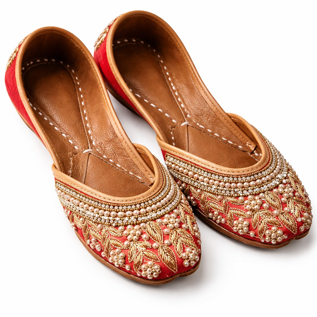 Pearl Glided Jutti