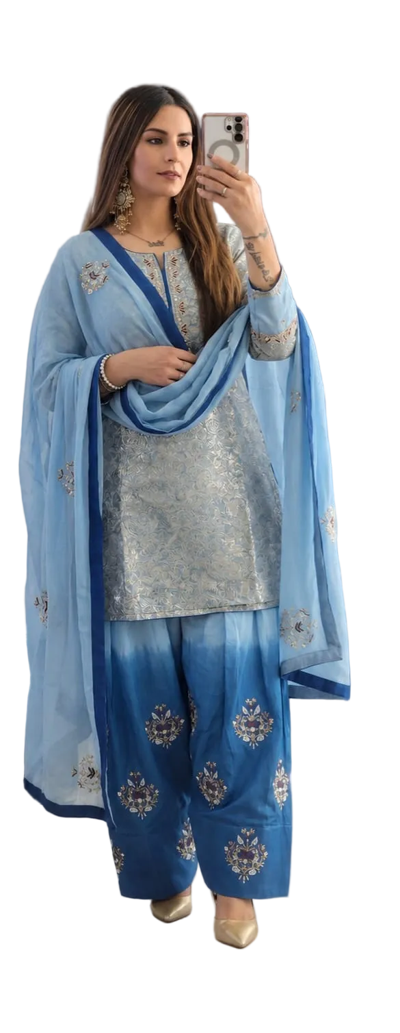 Kheen~e~Khaab Farshi
Handwork Pure Bottom Fabric