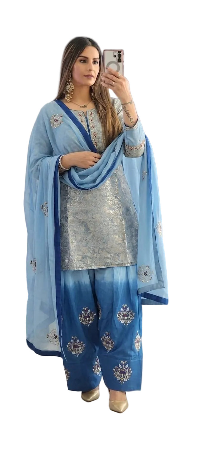 Kheen~e~Khaab Farshi
Handwork Pure Bottom Fabric