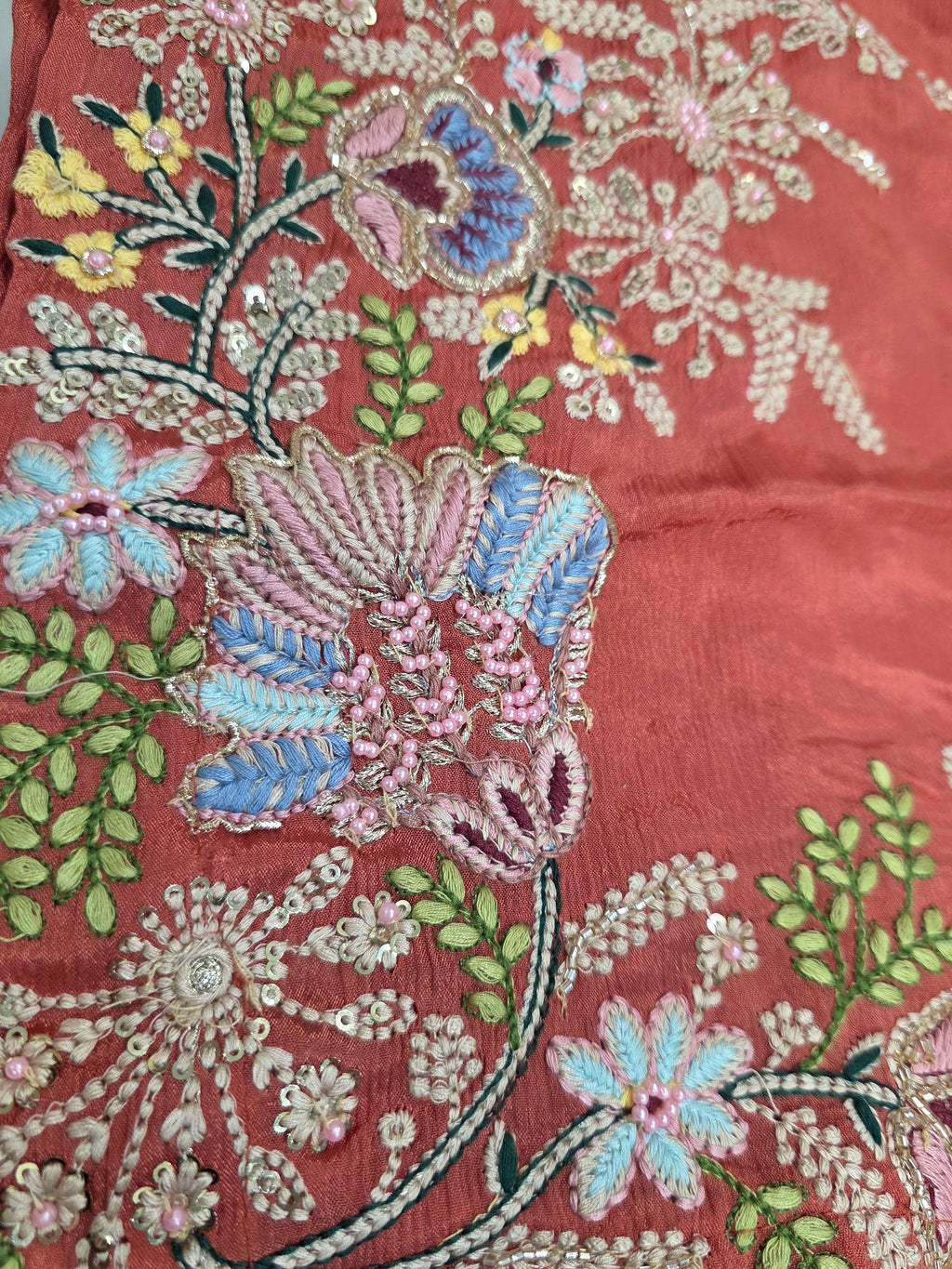 Peal&Thread Work Sharara