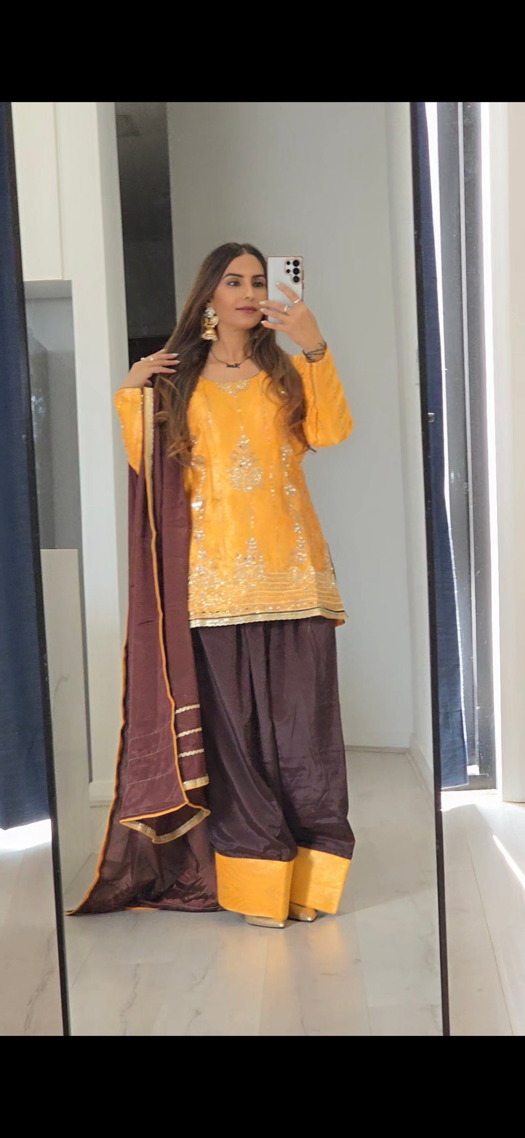 Kheenkhaab-e-Karachi FarshiTrend